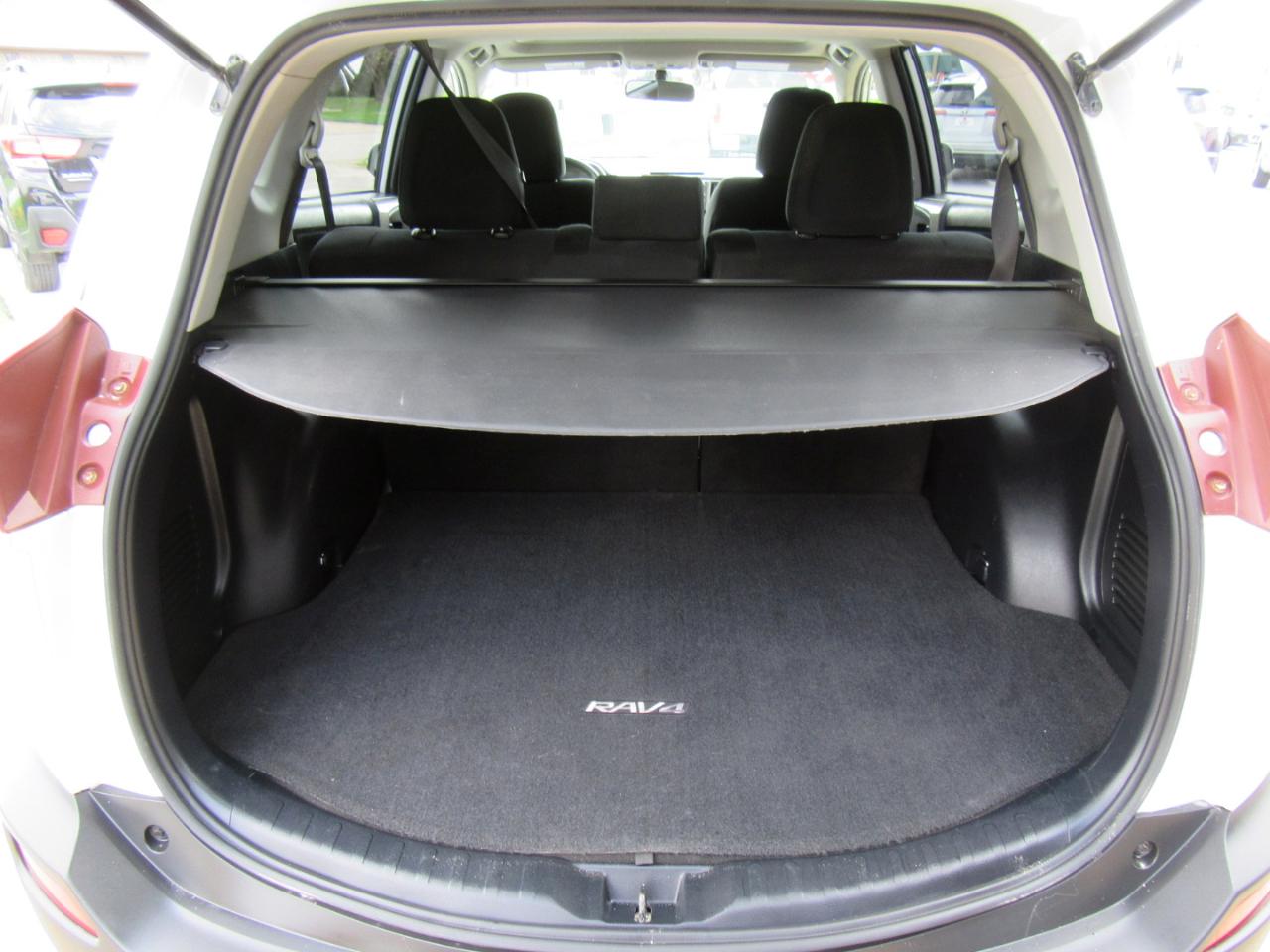 Toyota RAV4 XLE AWD 2014