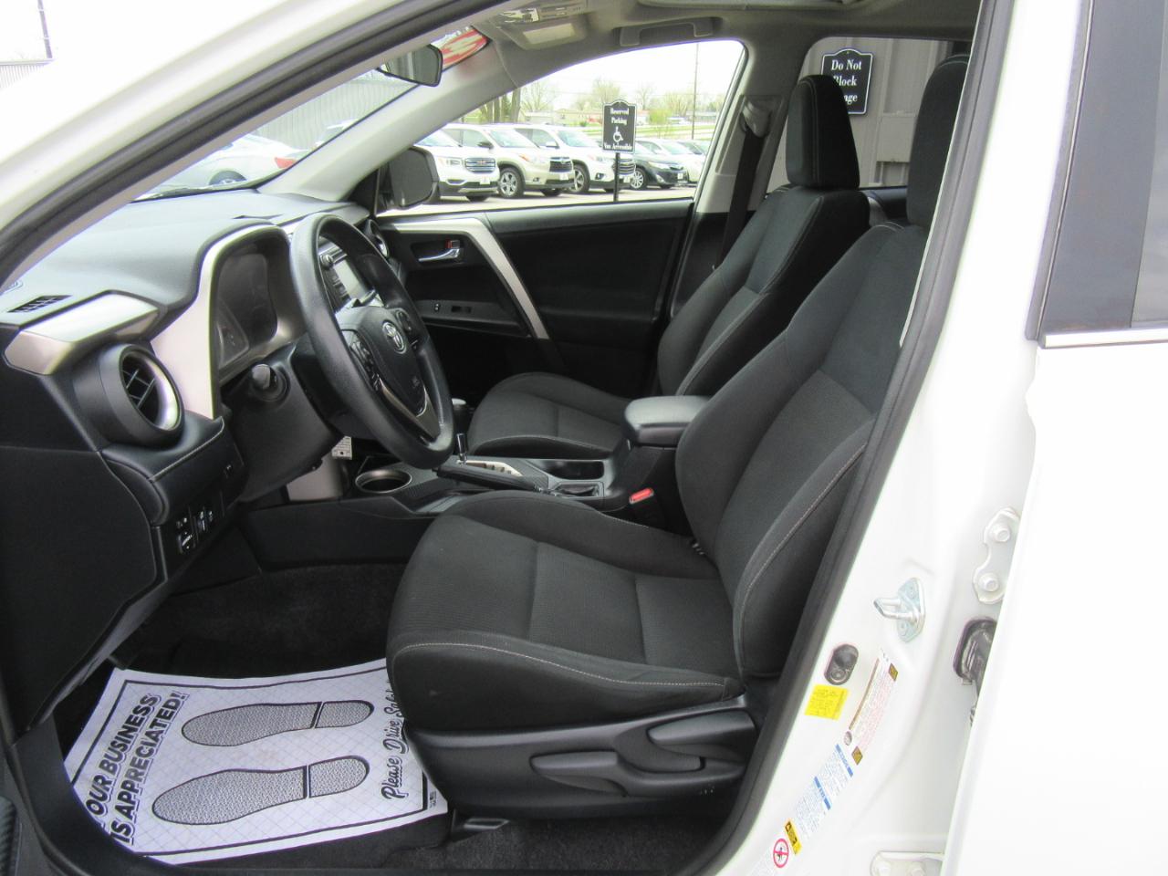 Toyota RAV4 XLE AWD 2014