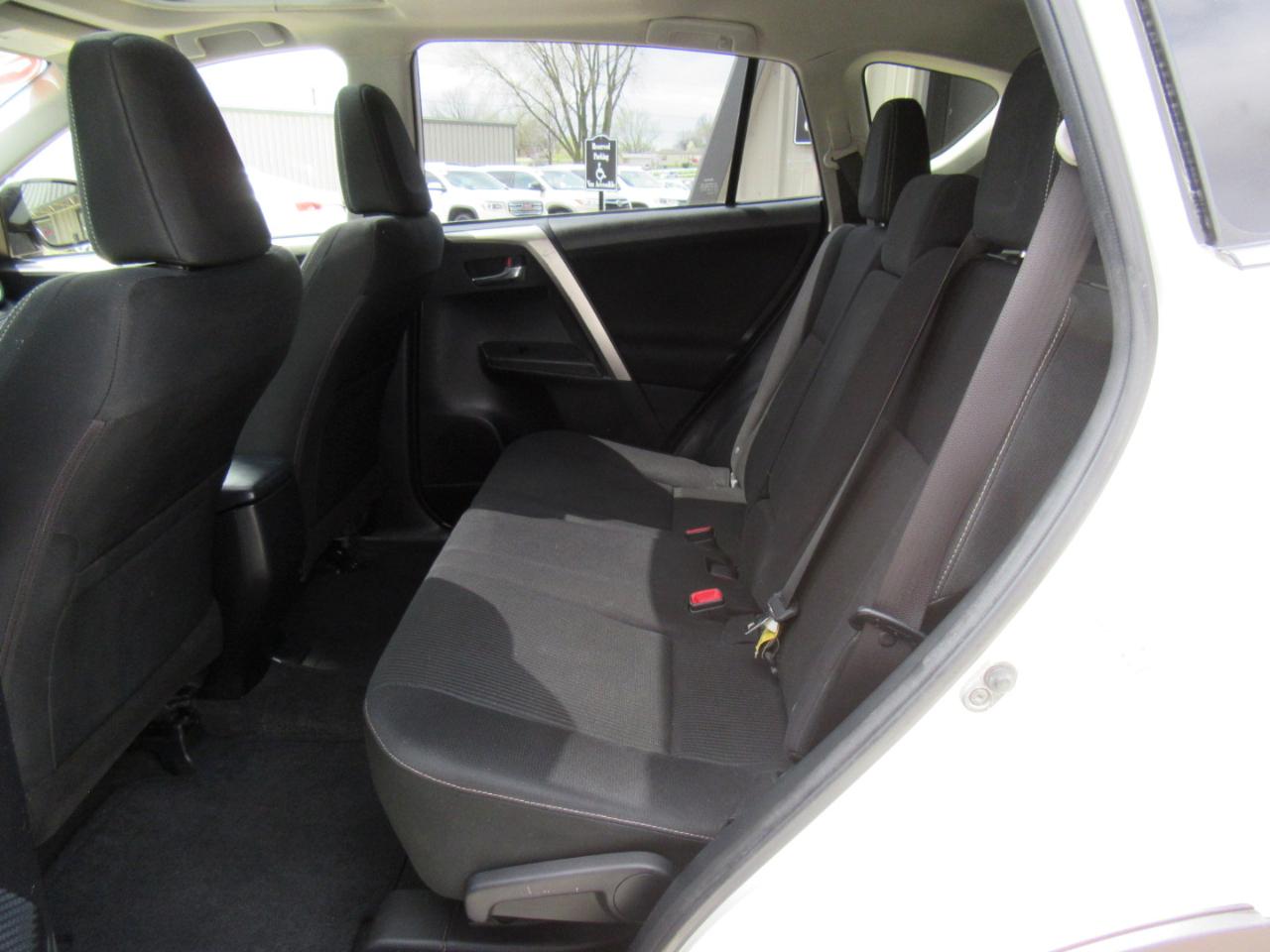 Toyota RAV4 XLE AWD 2014