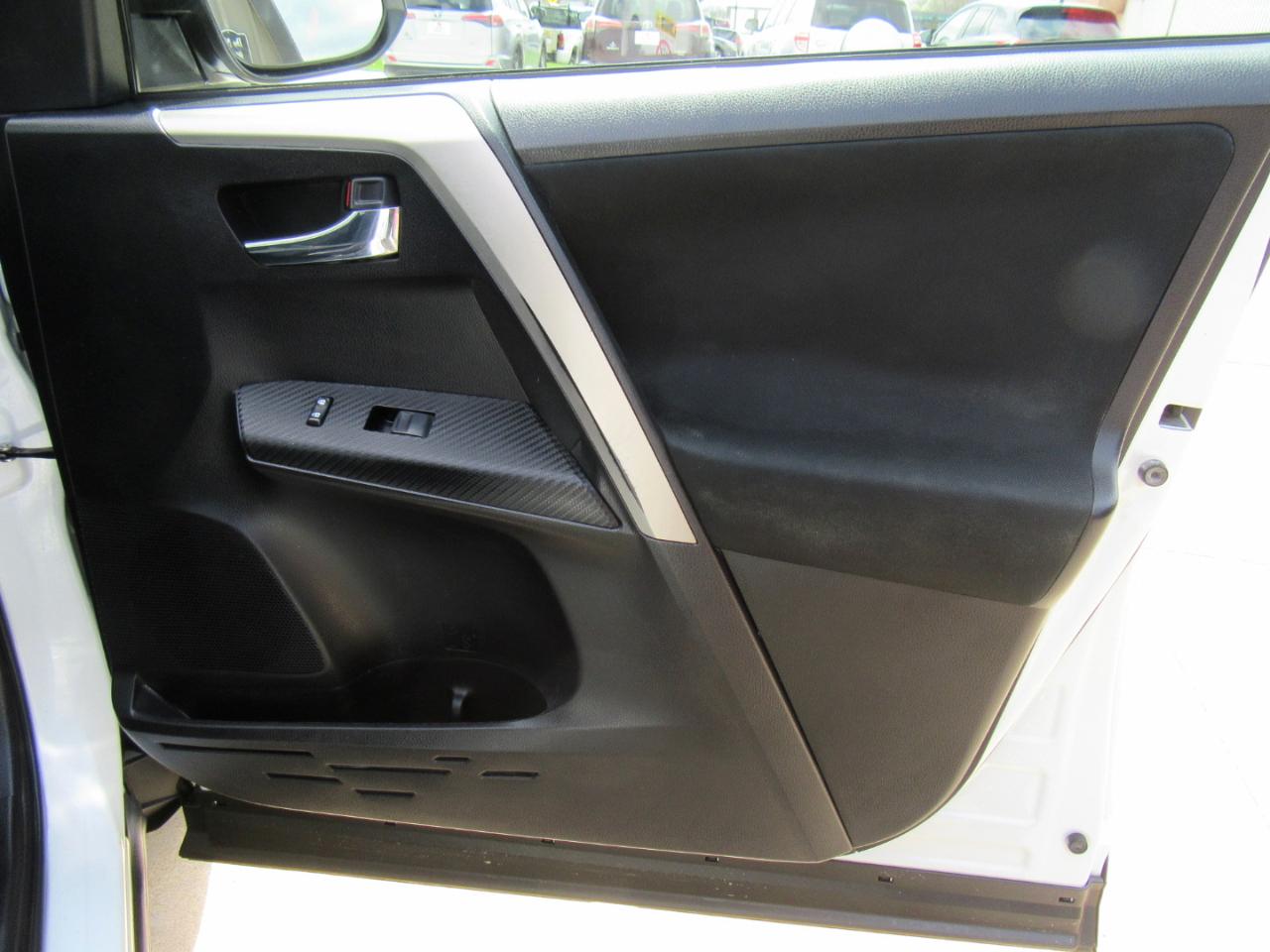 Toyota RAV4 XLE AWD 2014