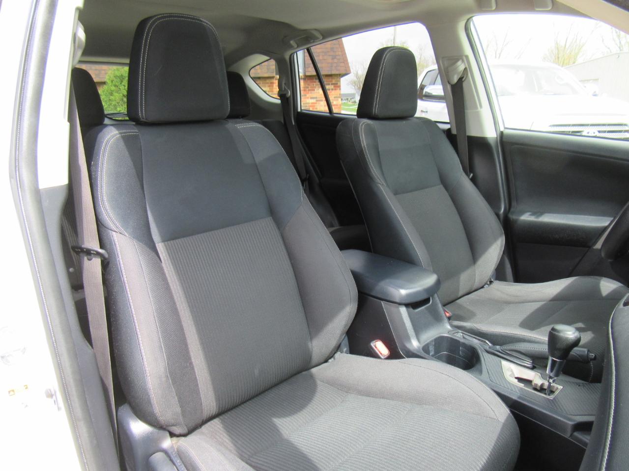 Toyota RAV4 XLE AWD 2014