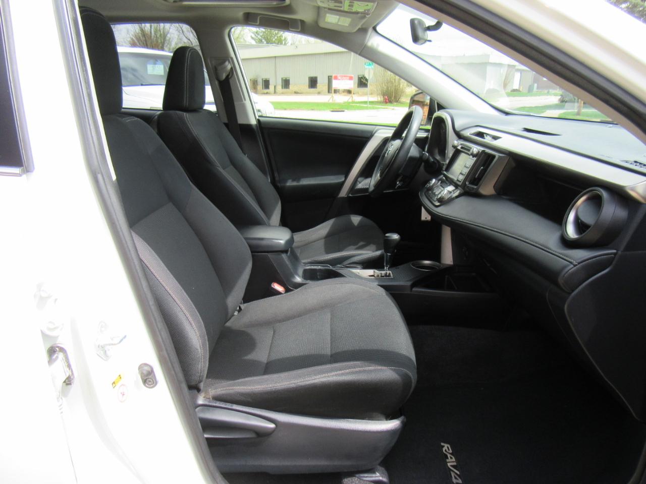 Toyota RAV4 XLE AWD 2014