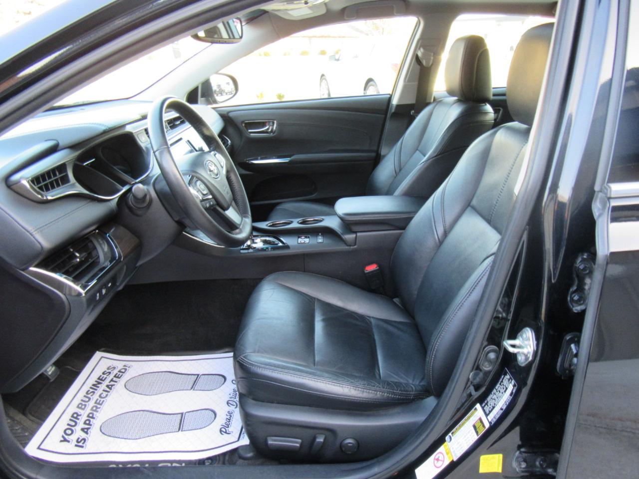 Toyota Avalon Hybrid XLE Premium 2016