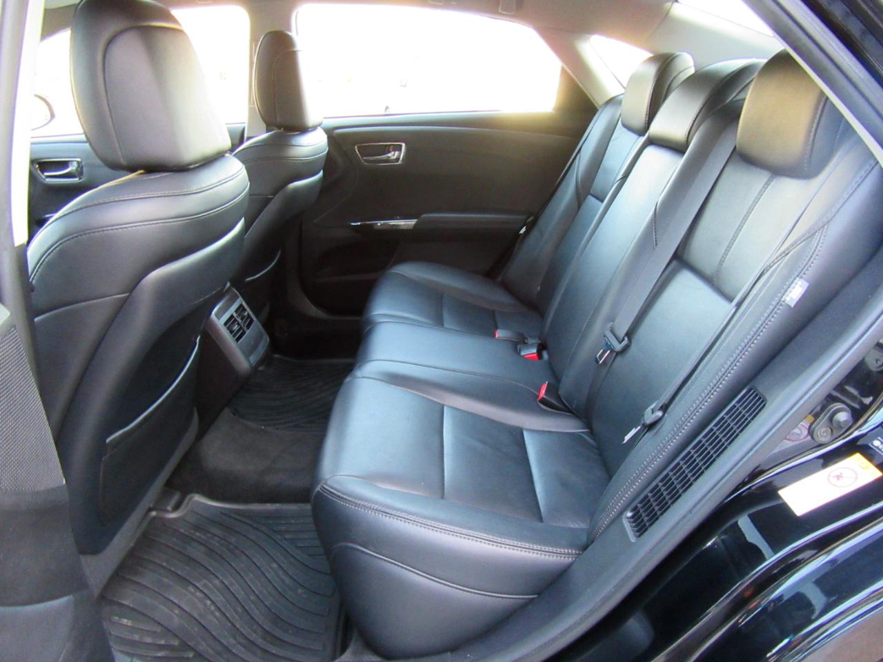 Toyota Avalon Hybrid XLE Premium 2016