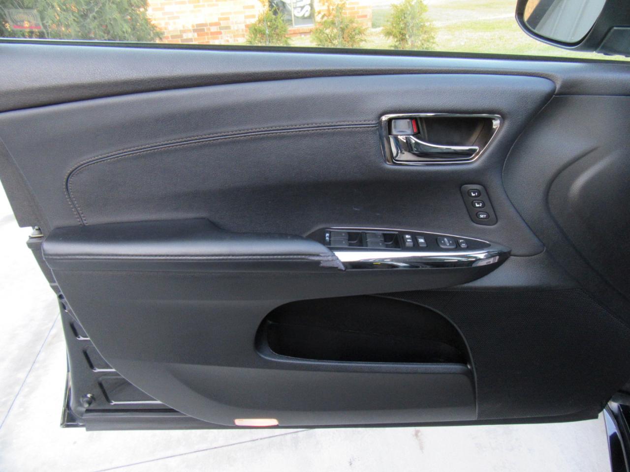 Toyota Avalon Hybrid XLE Premium 2016