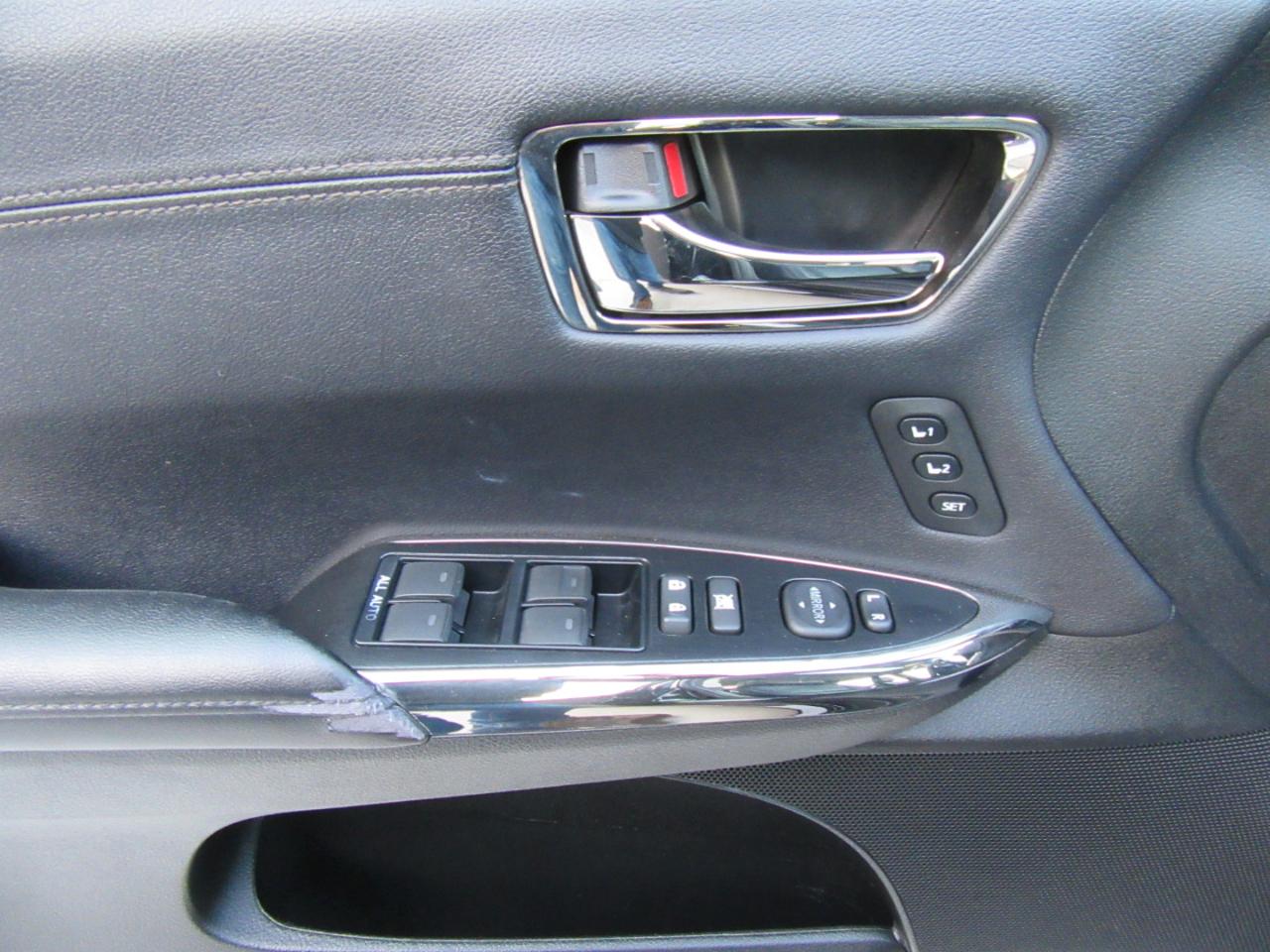 Toyota Avalon Hybrid XLE Premium 2016