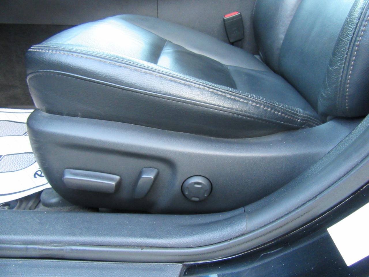 Toyota Avalon Hybrid XLE Premium 2016