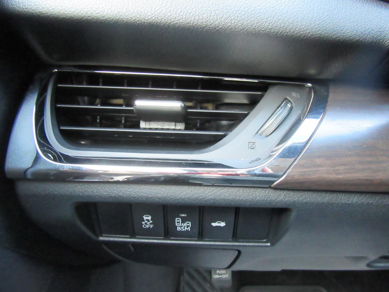 Toyota Avalon Hybrid XLE Premium 2016