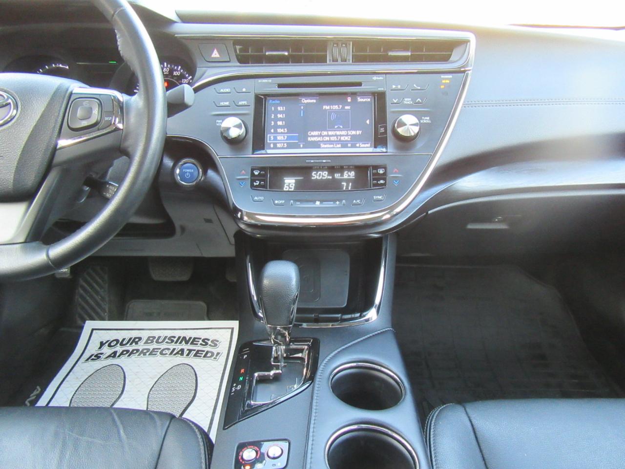 Toyota Avalon Hybrid XLE Premium 2016