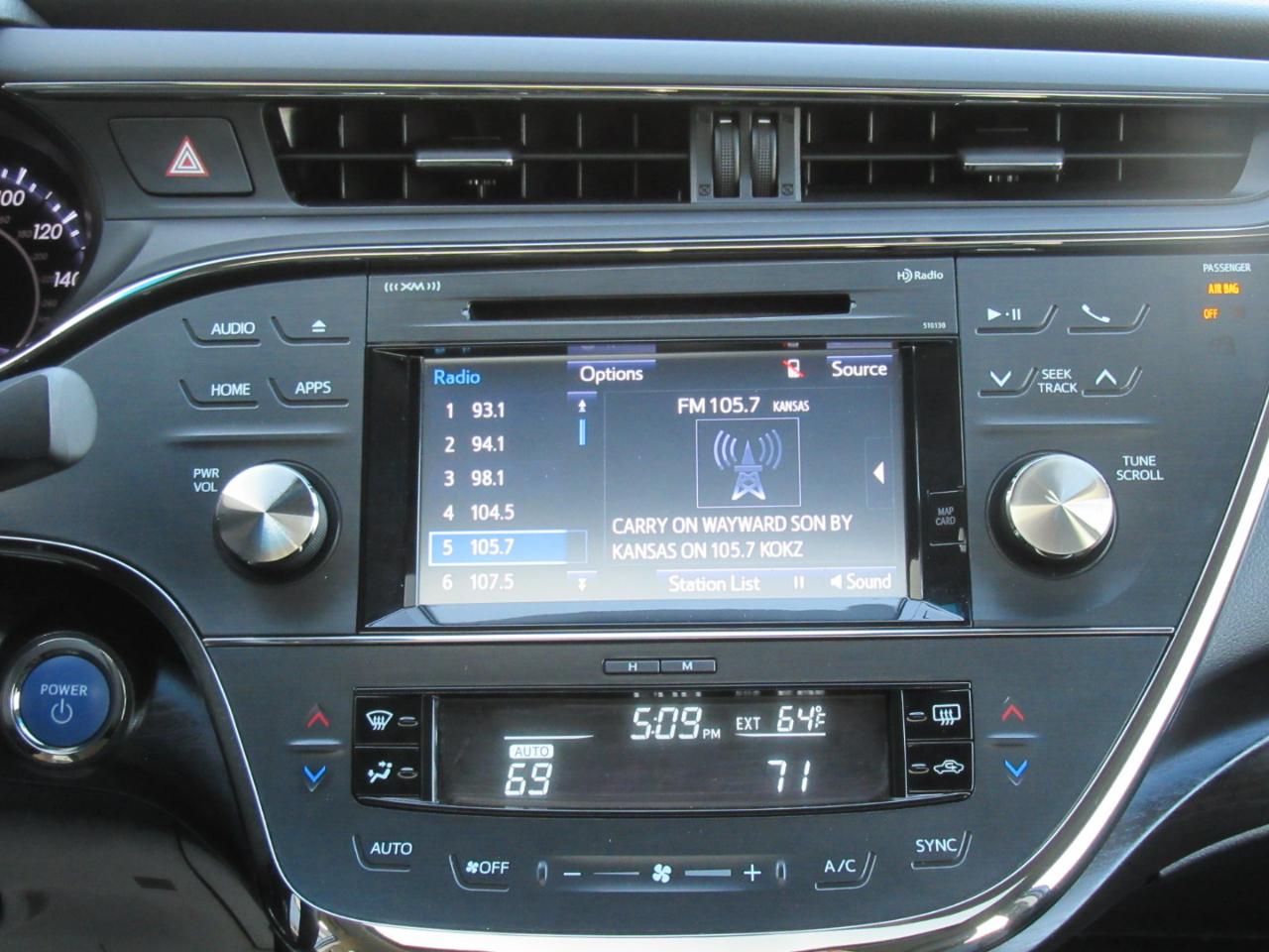 Toyota Avalon Hybrid XLE Premium 2016