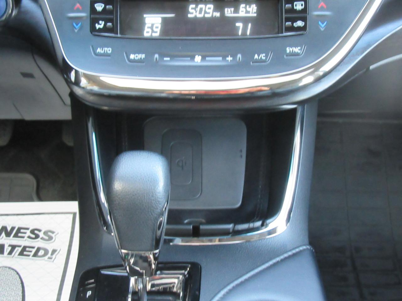 Toyota Avalon Hybrid XLE Premium 2016