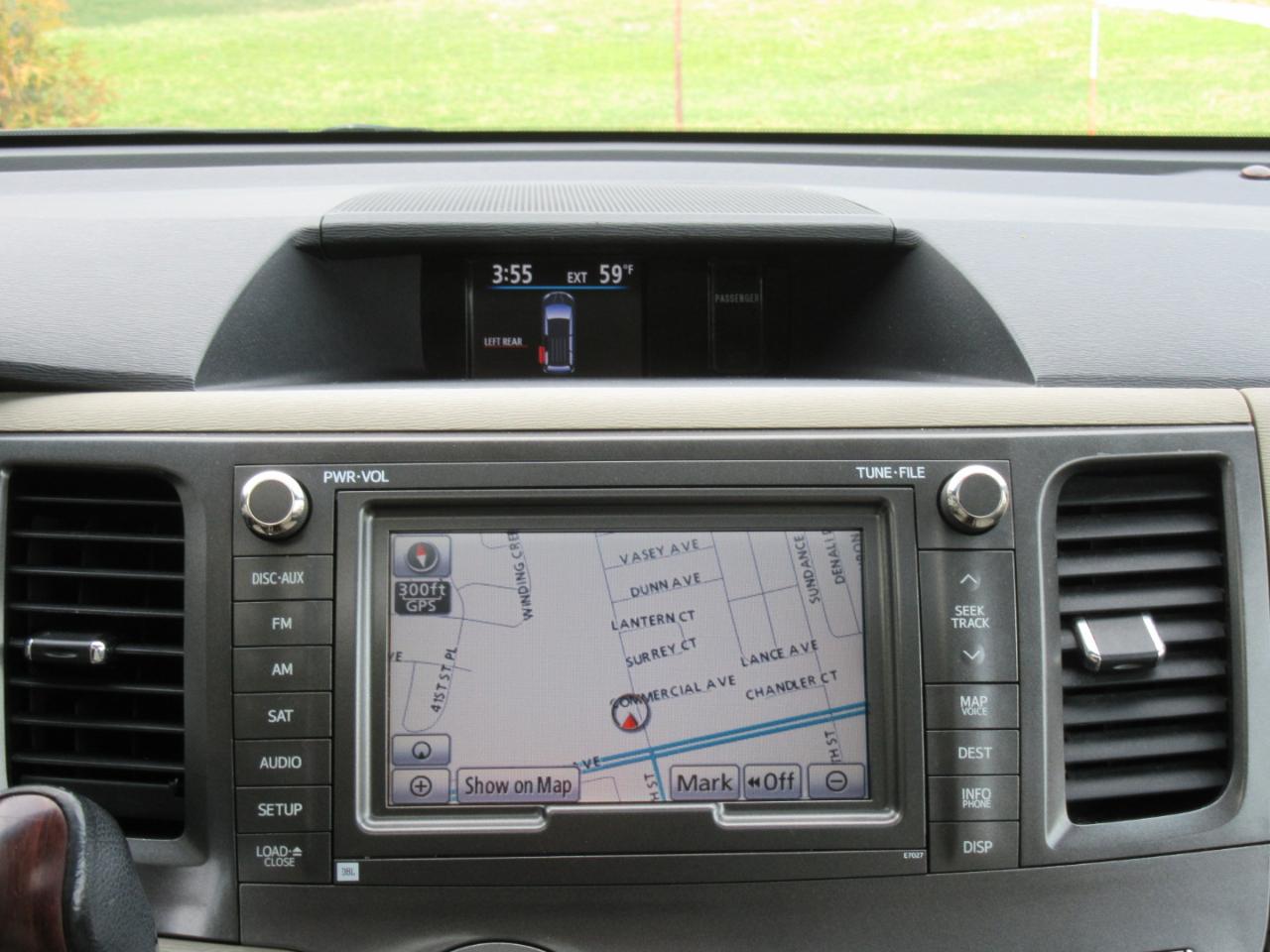 Toyota Sienna XLE AWD 7-Passenger V6 2012