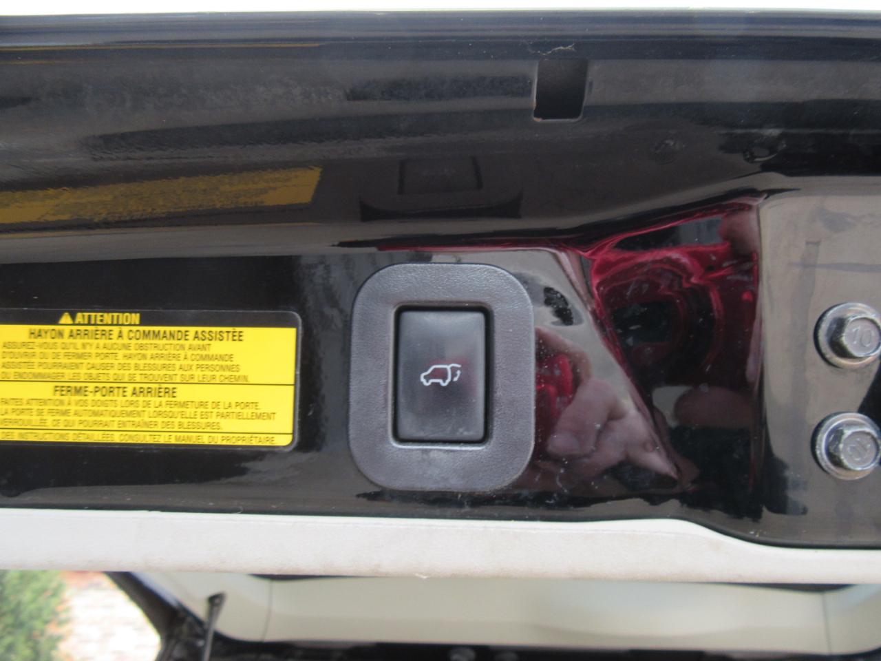 Toyota Sienna XLE AWD 7-Passenger V6 2012