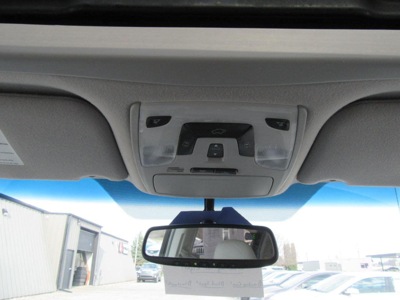 Toyota Sienna XLE FWD 8-Passenger V6 2013