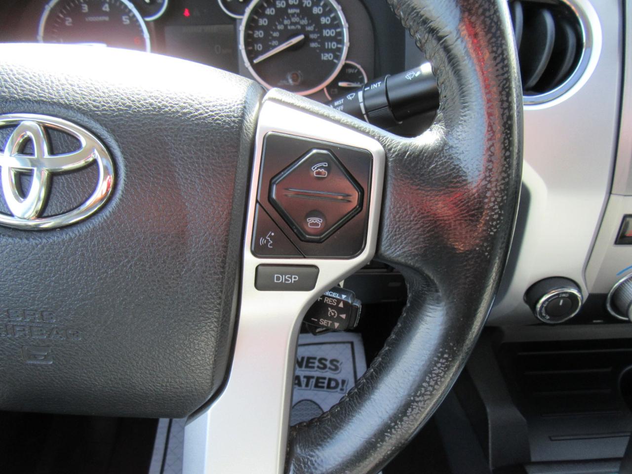 Toyota Tundra Limited 5.7L FFV CrewMax 4WD 2017