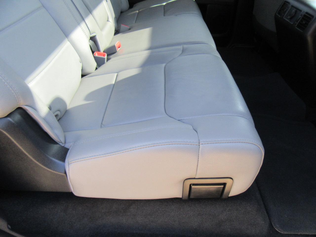 Toyota Tundra Limited 5.7L FFV CrewMax 4WD 2017