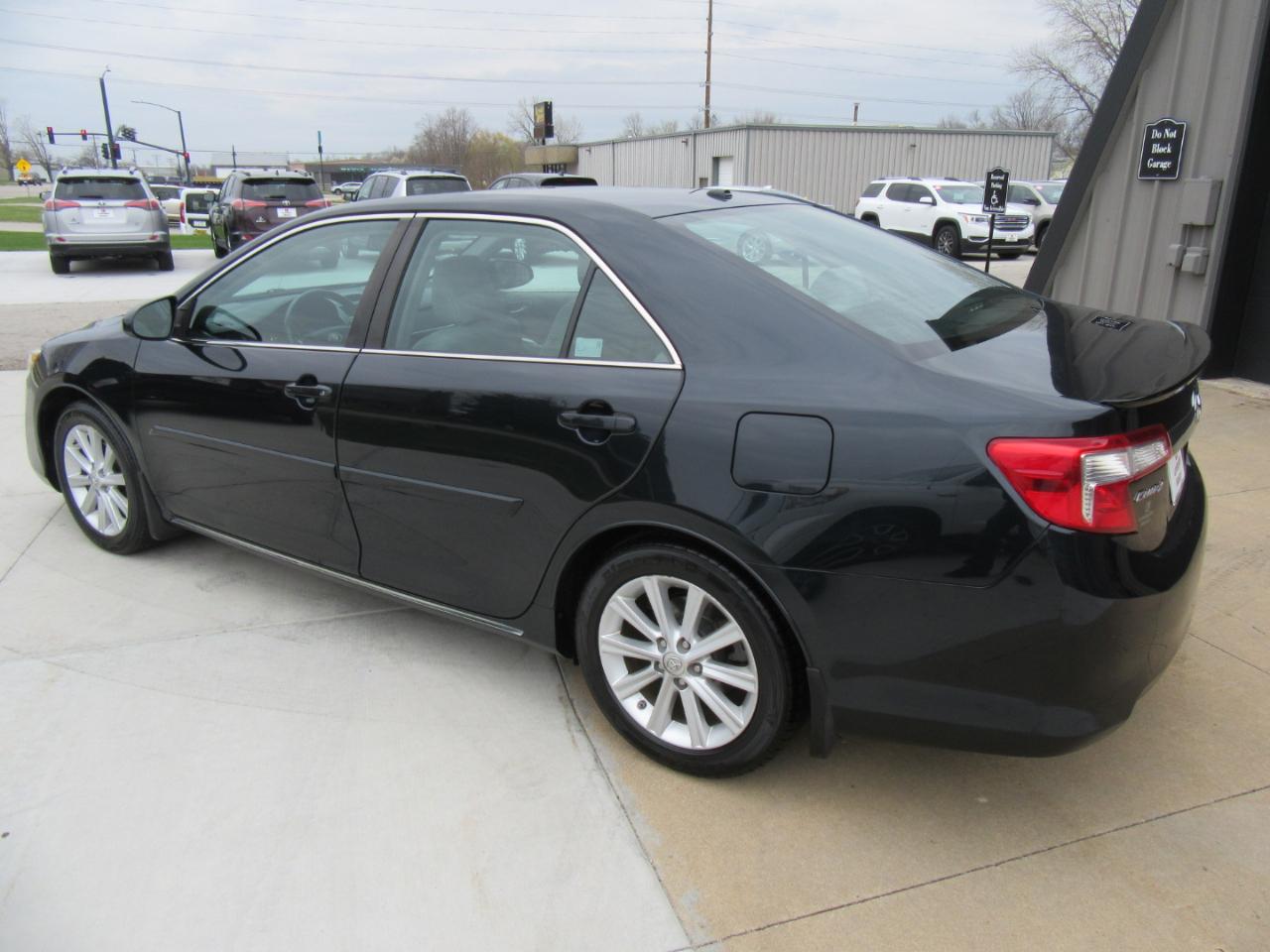 Toyota Camry XLE 2013