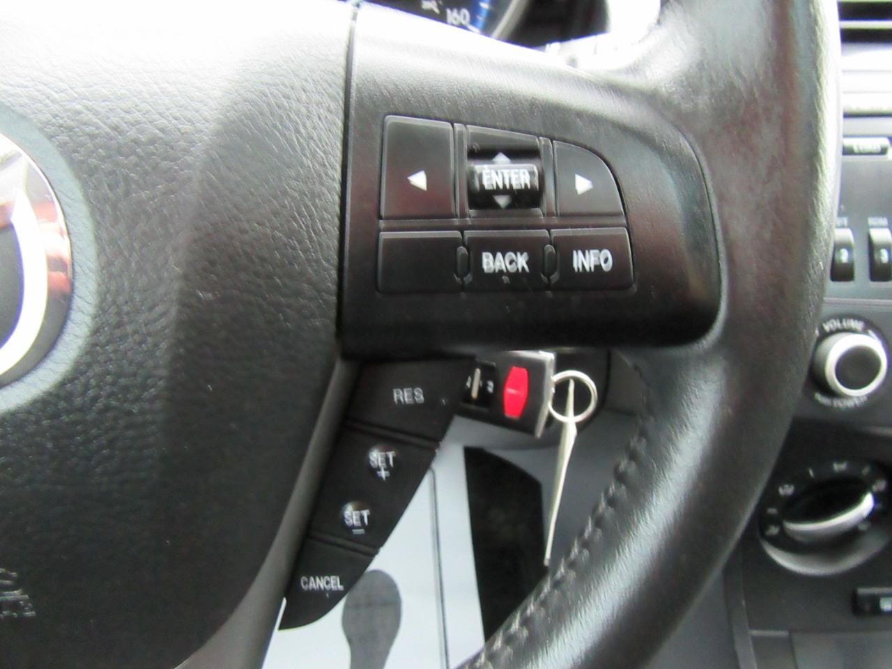 Mazda MAZDA3 I Touring 5-Door 2012