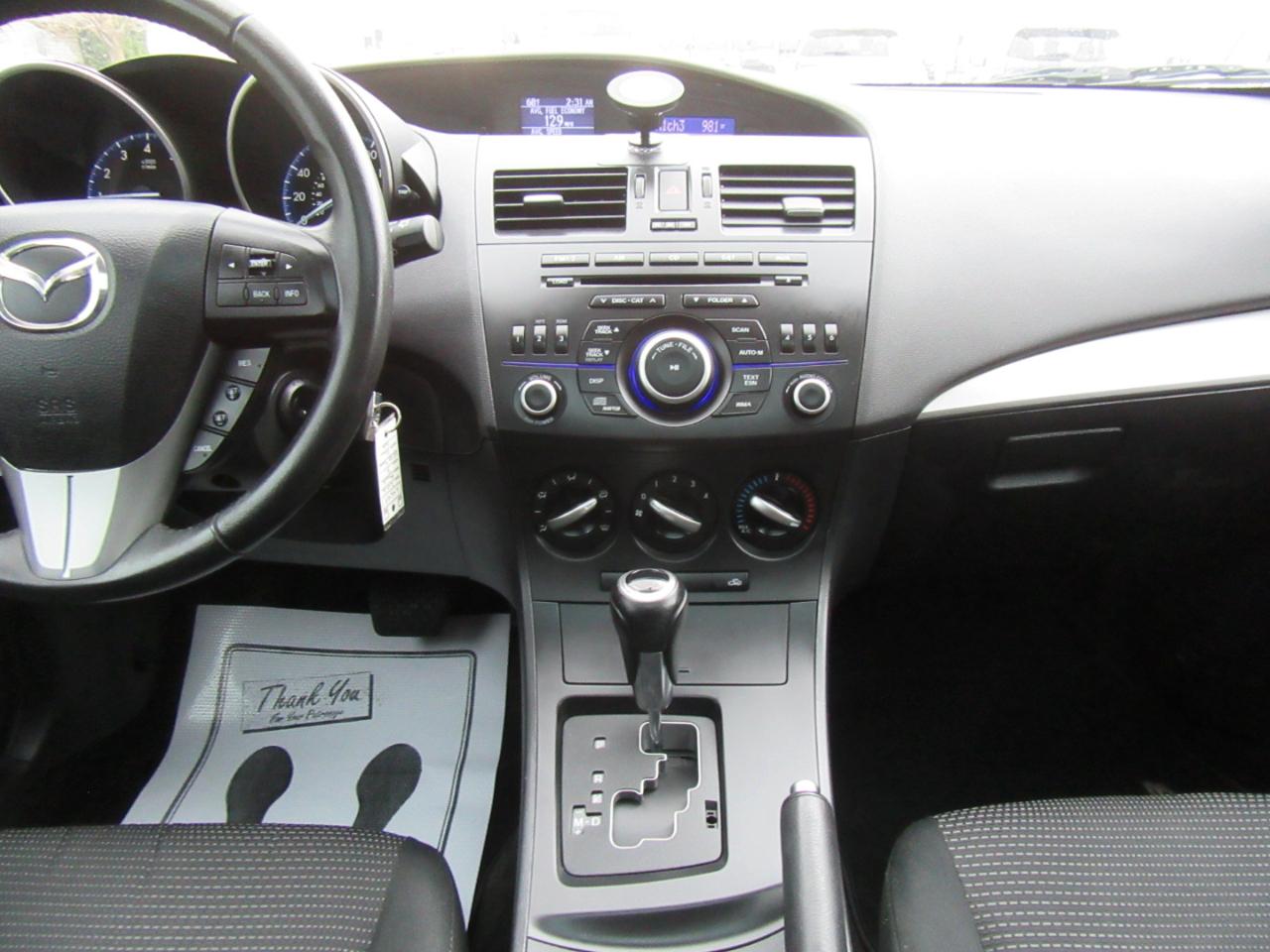 Mazda MAZDA3 I Touring 5-Door 2012