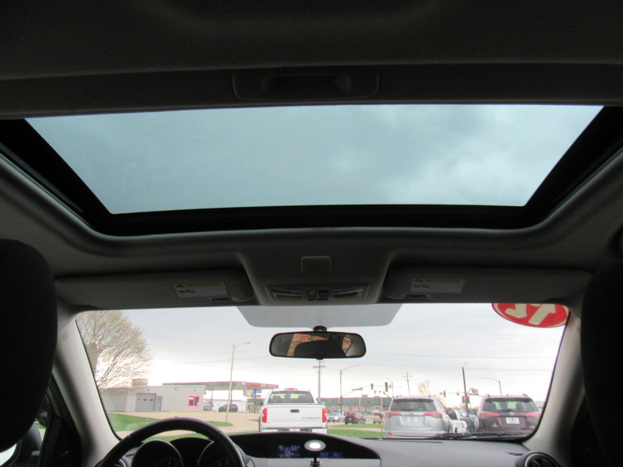 Mazda MAZDA3 I Touring 5-Door 2012