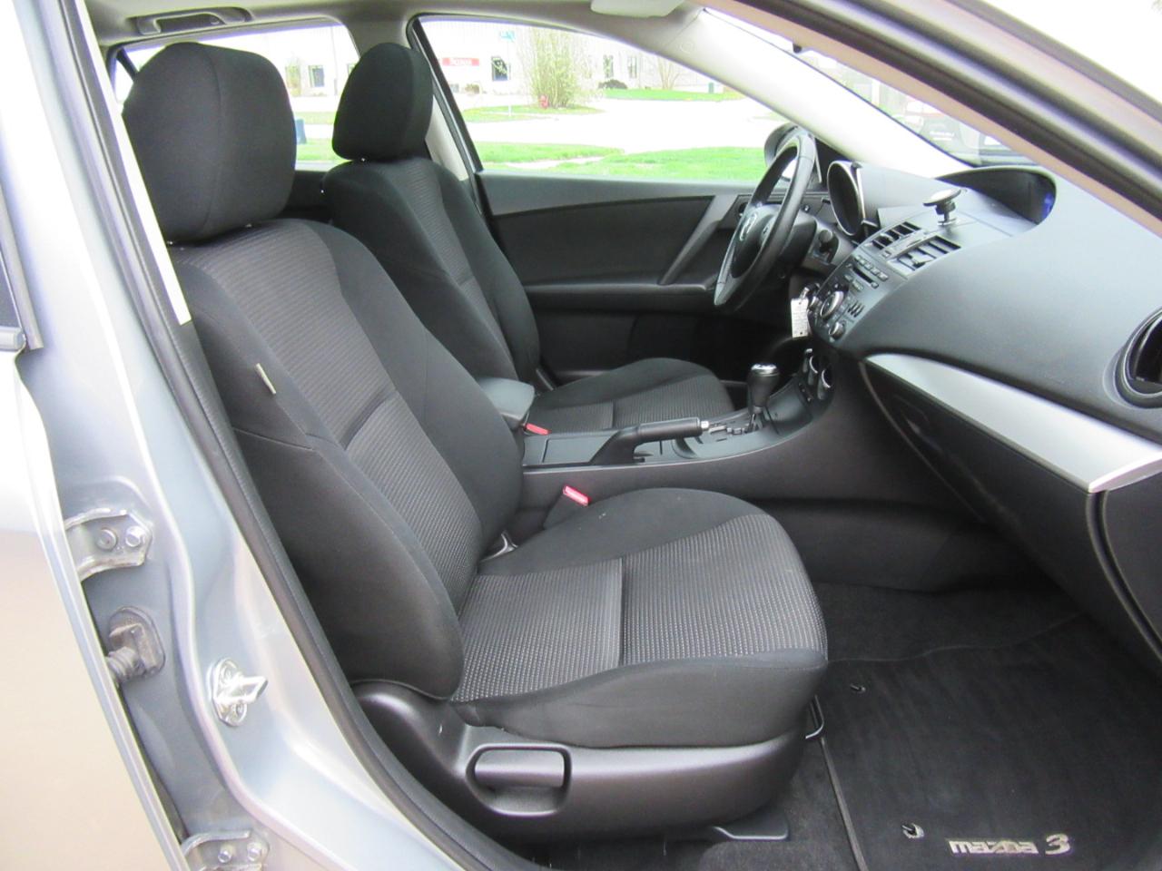 Mazda MAZDA3 I Touring 5-Door 2012