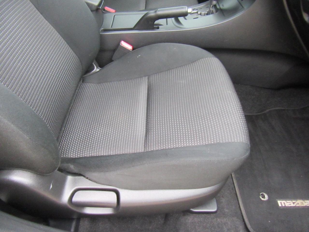 Mazda MAZDA3 I Touring 5-Door 2012