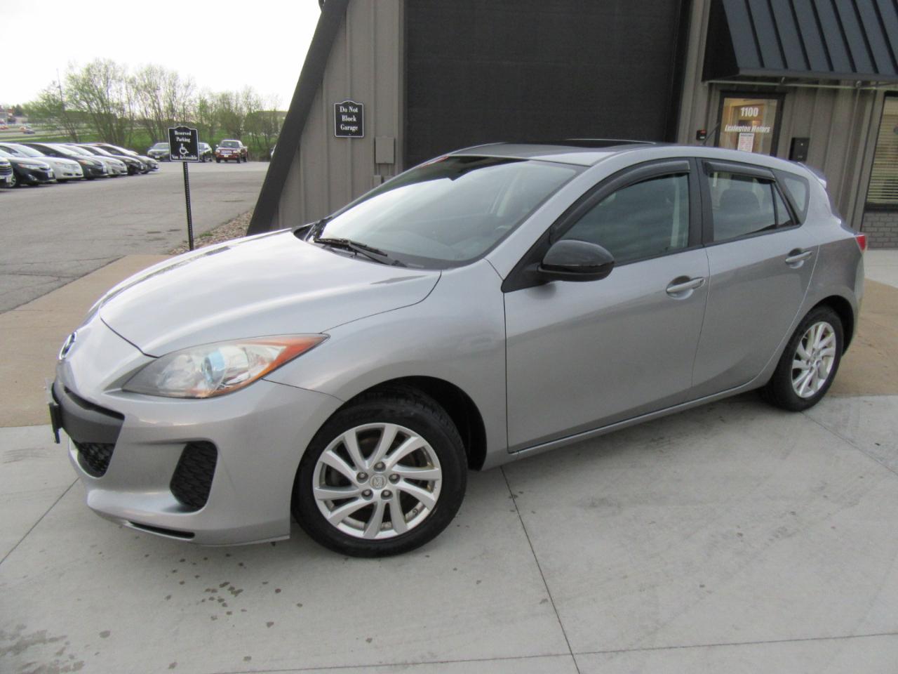 Mazda MAZDA3 I Touring 5-Door 2012