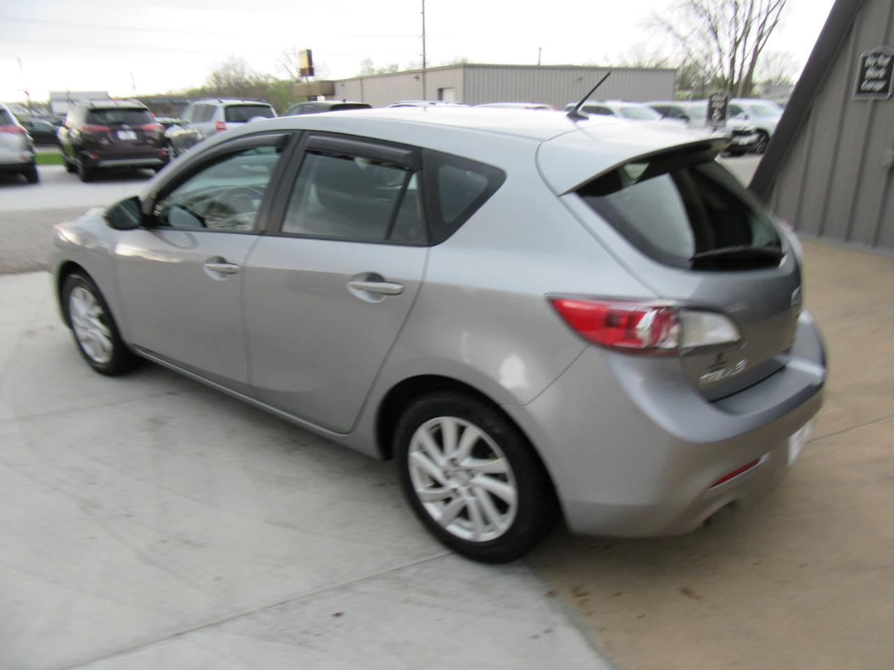Mazda MAZDA3 I Touring 5-Door 2012
