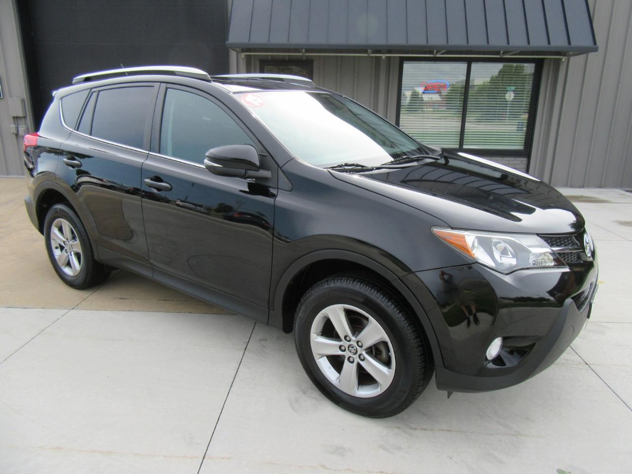 Toyota RAV4 XLE AWD 2015