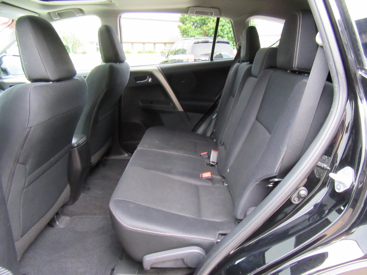 Toyota RAV4 XLE AWD 2015