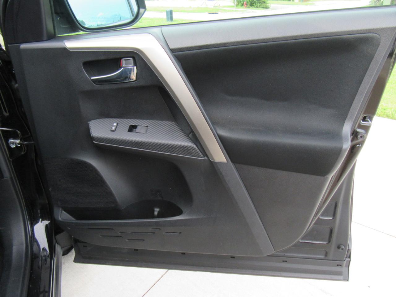 Toyota RAV4 XLE AWD 2015