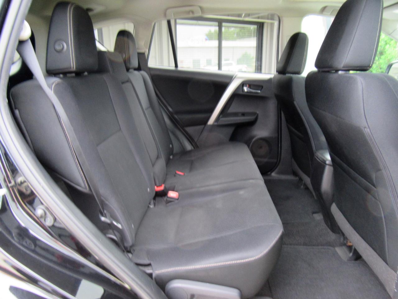 Toyota RAV4 XLE AWD 2015