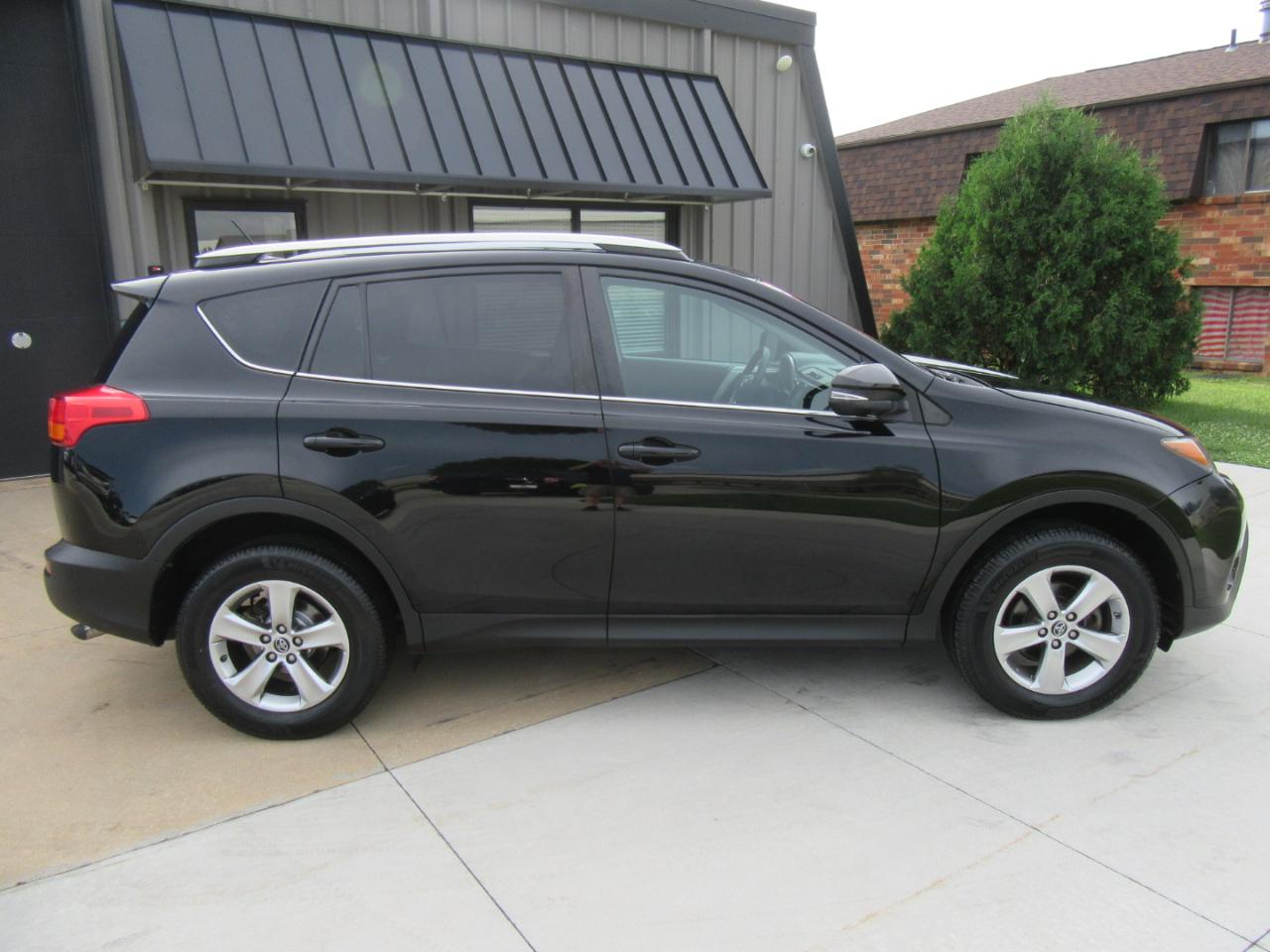 Toyota RAV4 XLE AWD 2015