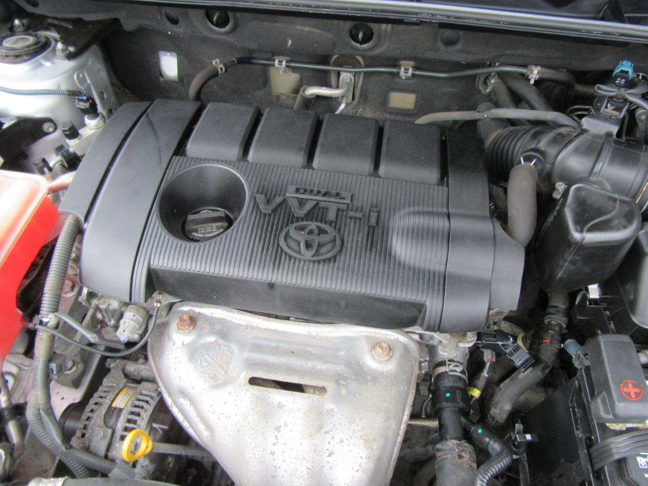 Toyota RAV4 Base 2011