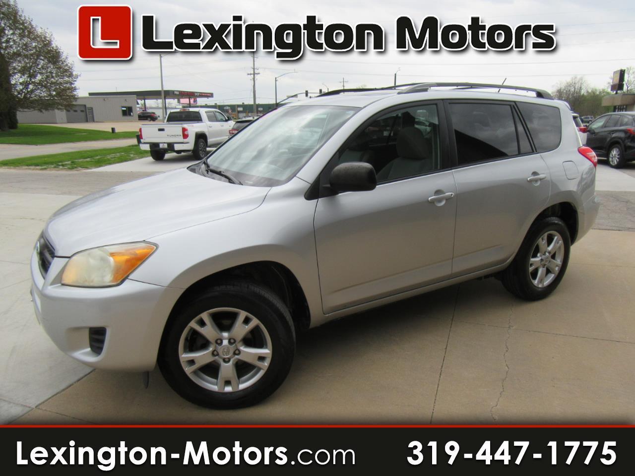 Toyota RAV4 Base 2011