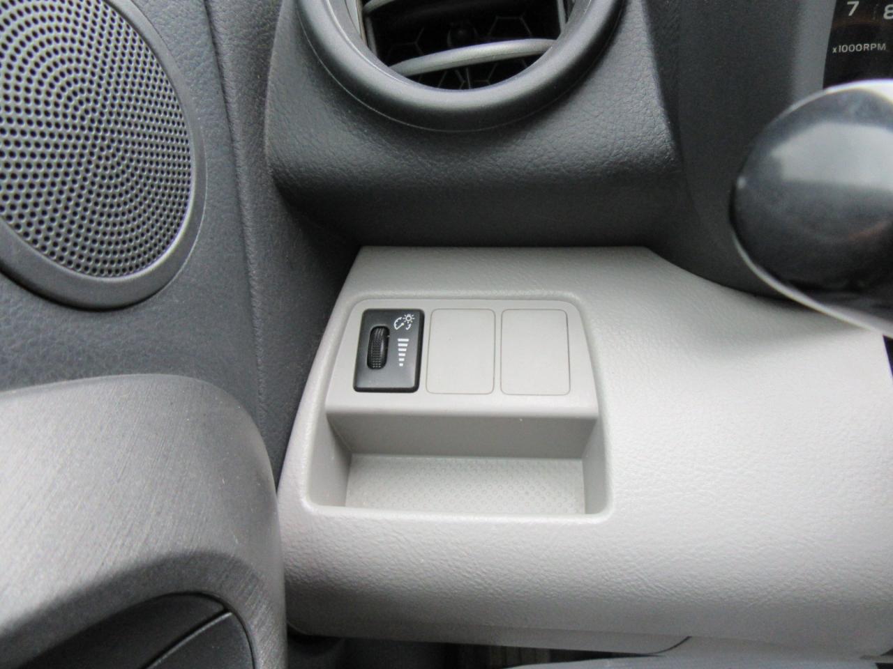 Toyota RAV4 Base 2011