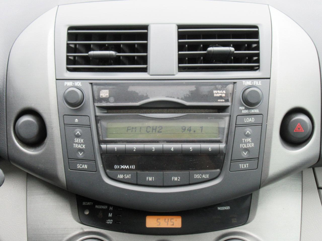 Toyota RAV4 Base 2011