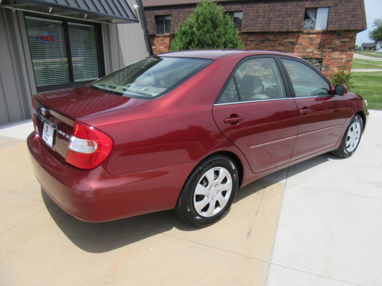 Toyota Camry XLE 2004