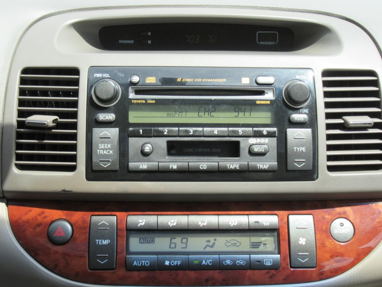 Toyota Camry XLE 2004