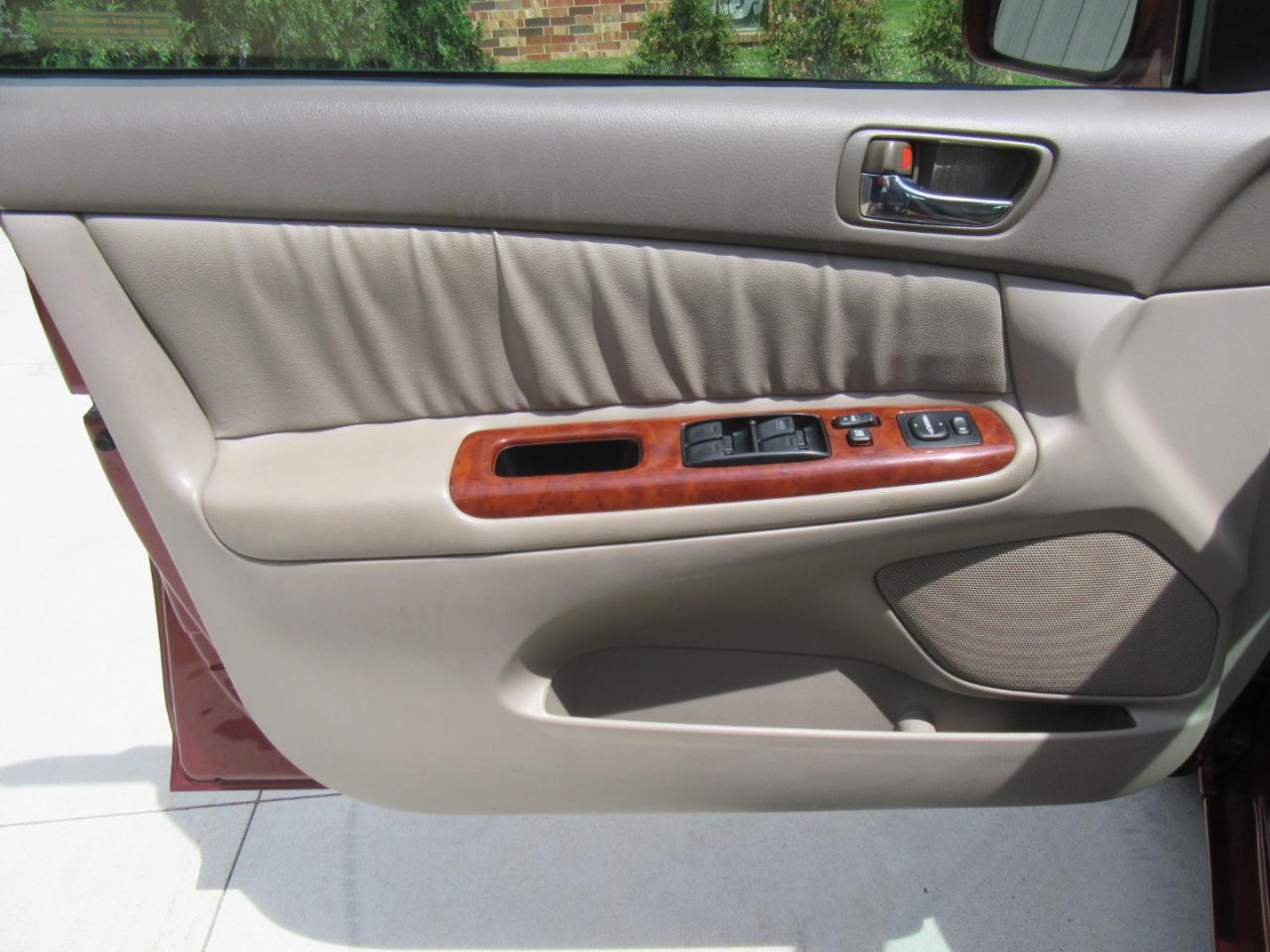 Toyota Camry XLE 2004