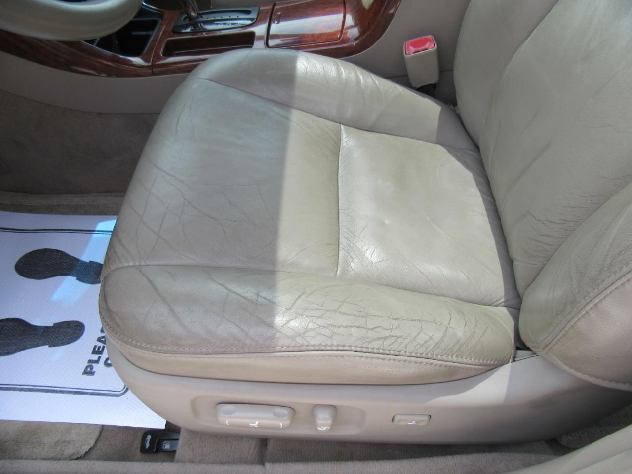 Toyota Camry XLE 2004