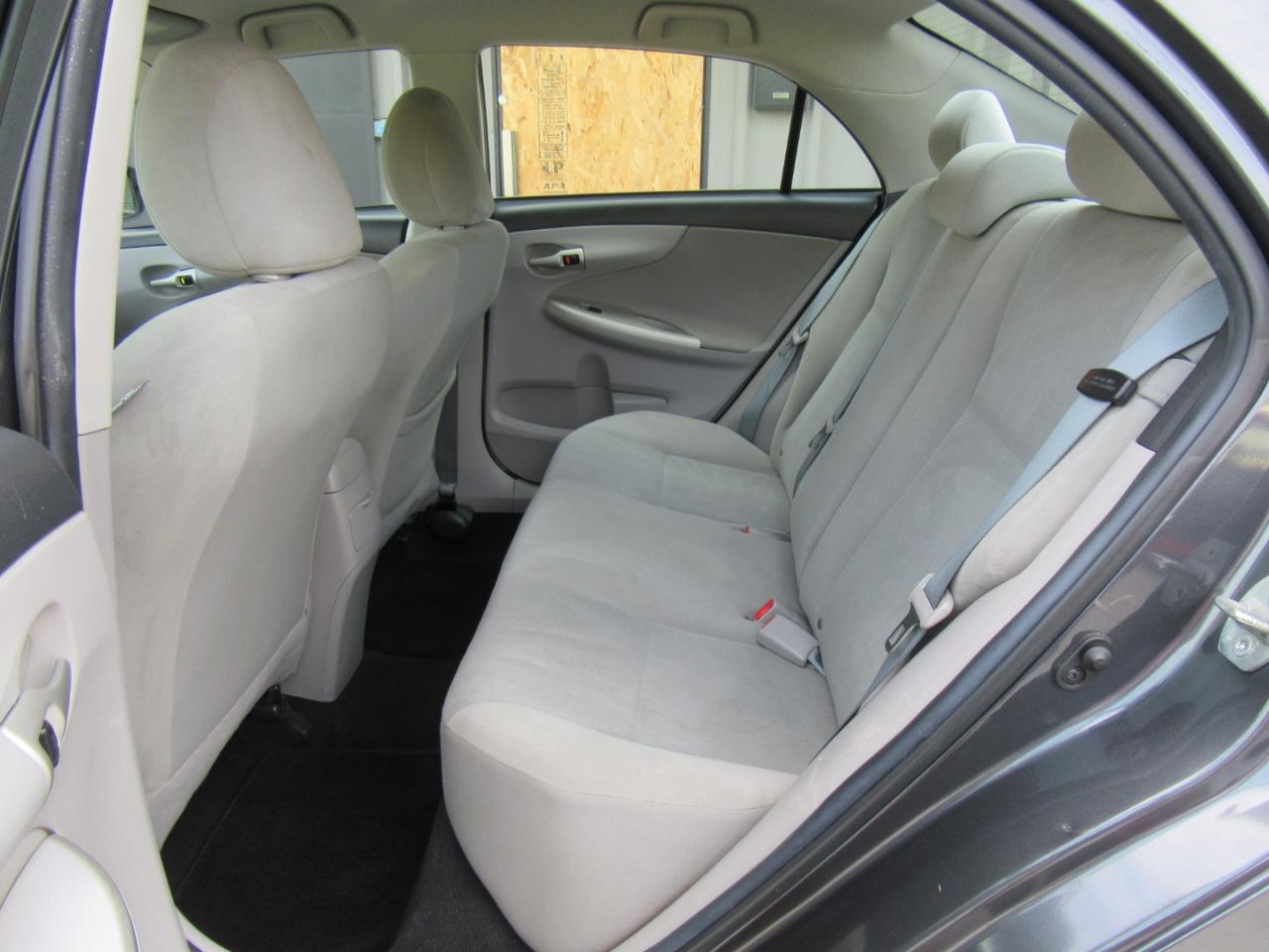 Toyota Corolla LE 2013