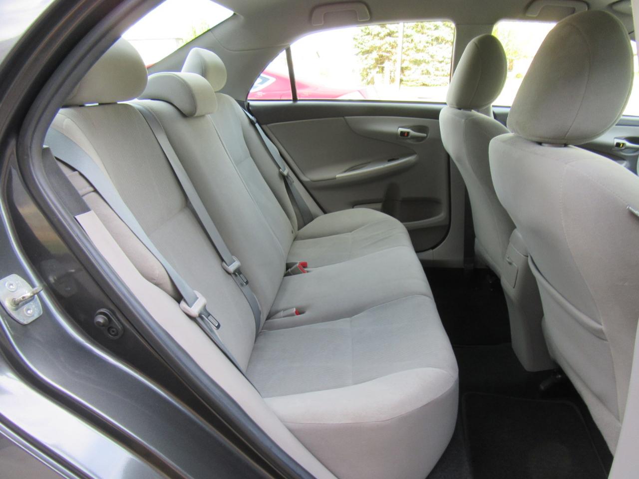 Toyota Corolla LE 2013