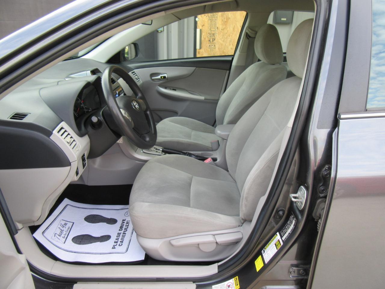 Toyota Corolla LE 2013