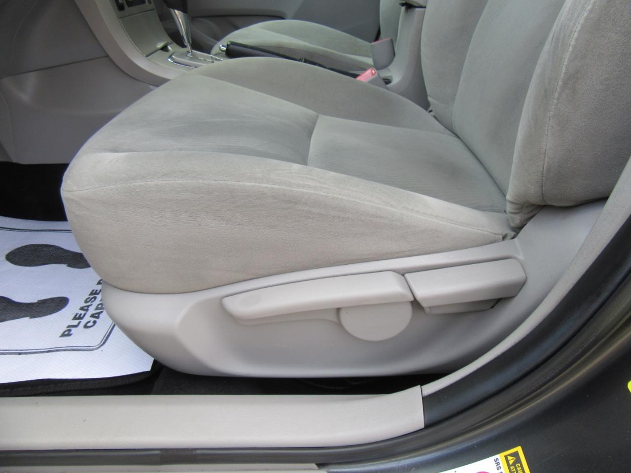 Toyota Corolla LE 2013