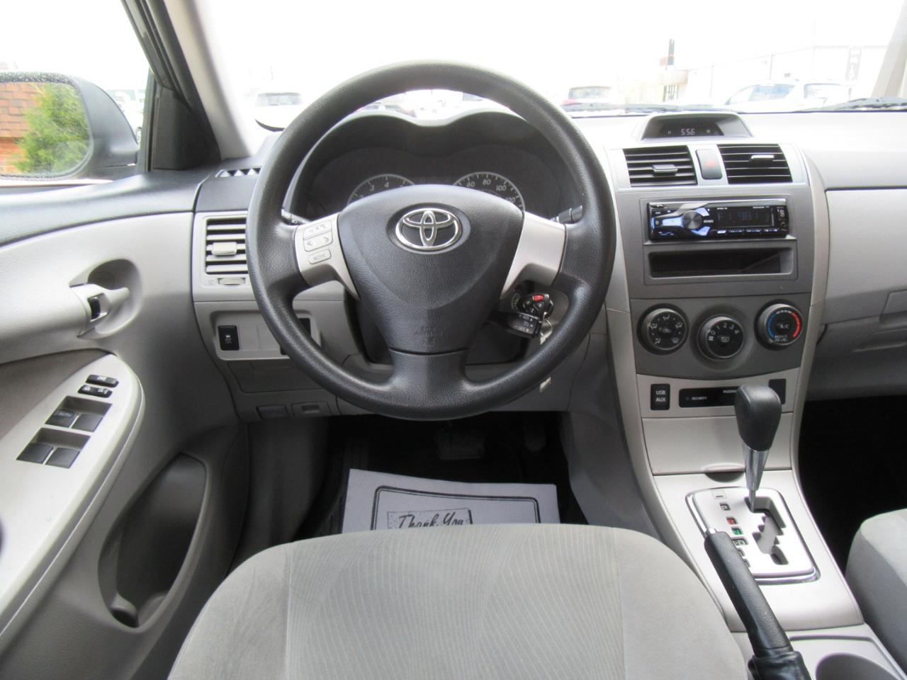 Toyota Corolla LE 2013