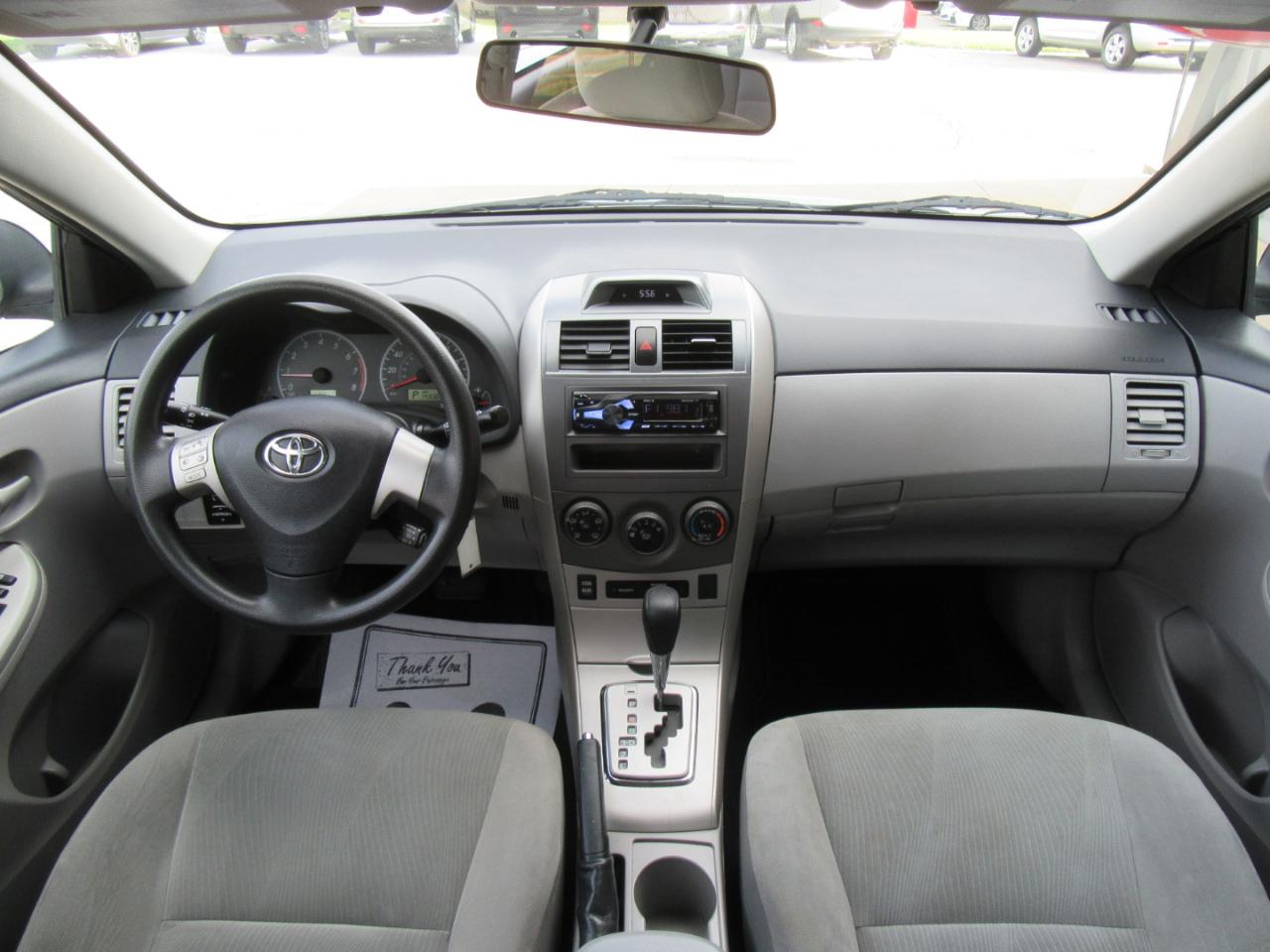 Toyota Corolla LE 2013
