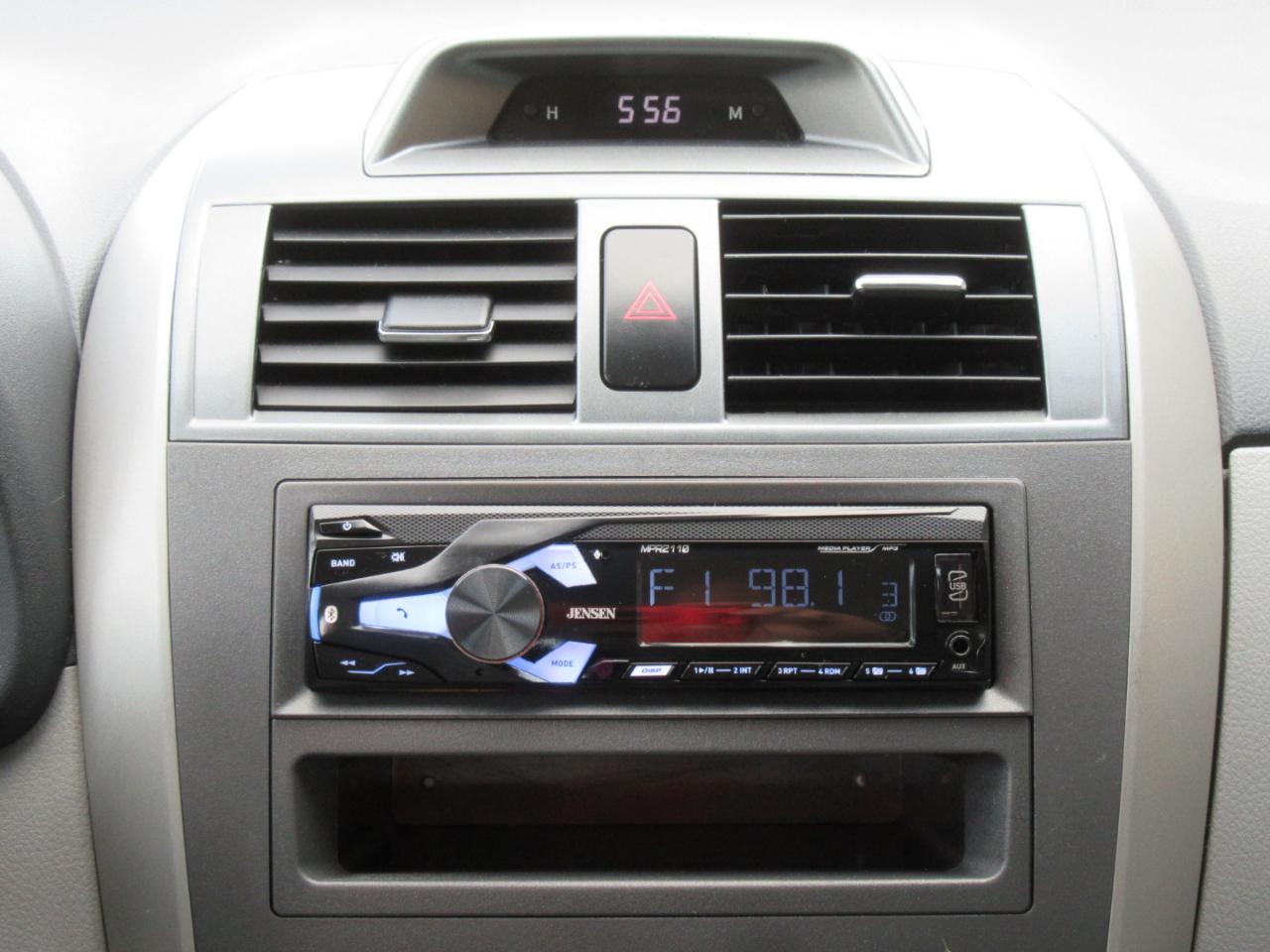 Toyota Corolla LE 2013
