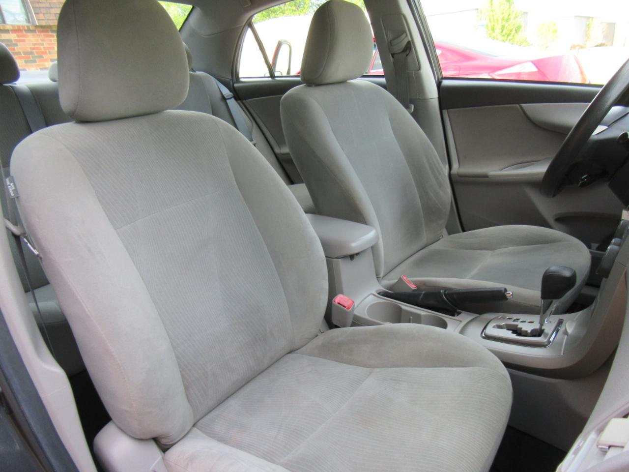 Toyota Corolla LE 2013