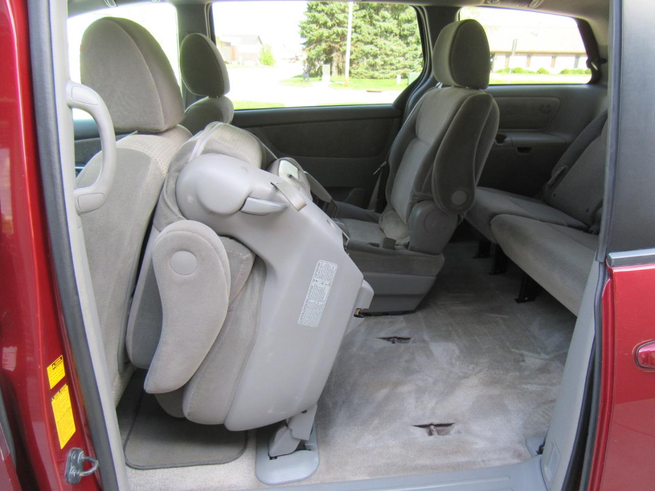 Toyota Sienna LE FWD 7 Passenger 2010